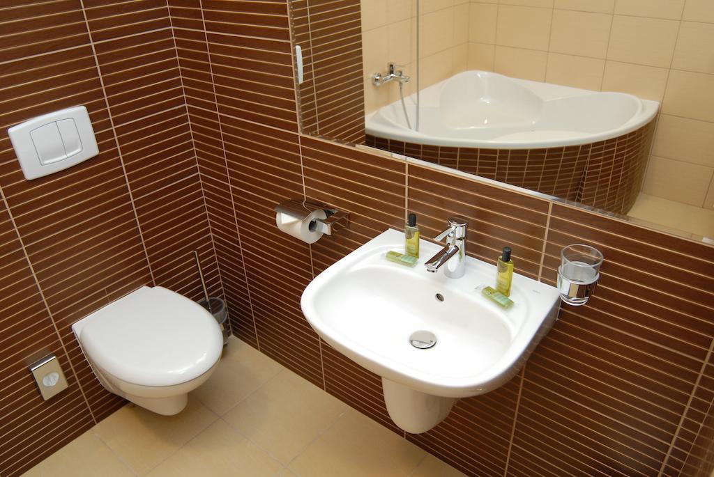 Hotel Pik Mikolow Room photo