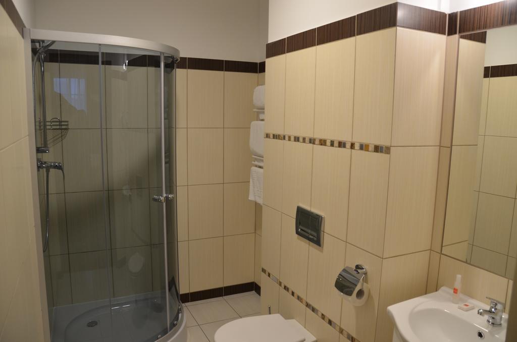 Hotel Pik Mikolow Room photo